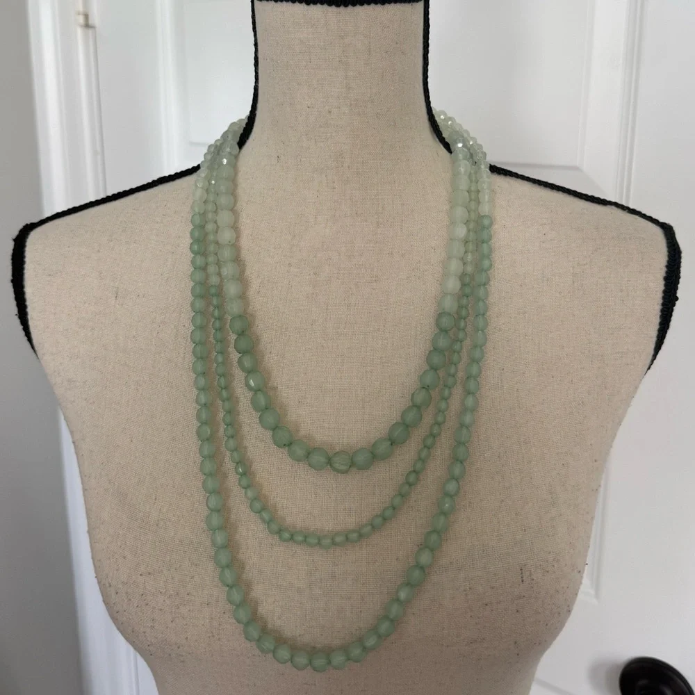Multi-Strand Shimmering Green Beaded Necklace - Picture 3 of 6